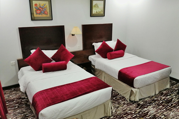 2 Rooms & living Suite